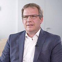 Portrait photo: Matthias Rompel
