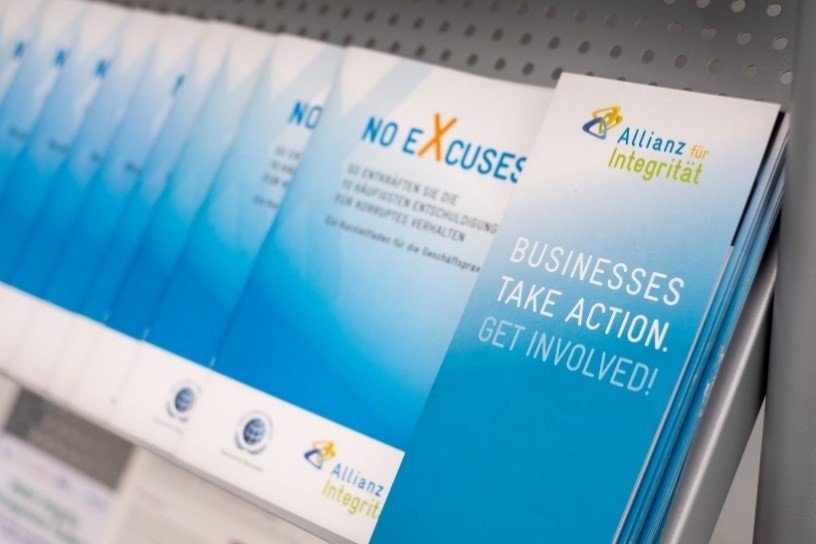 Photo: A shelf full of brochures