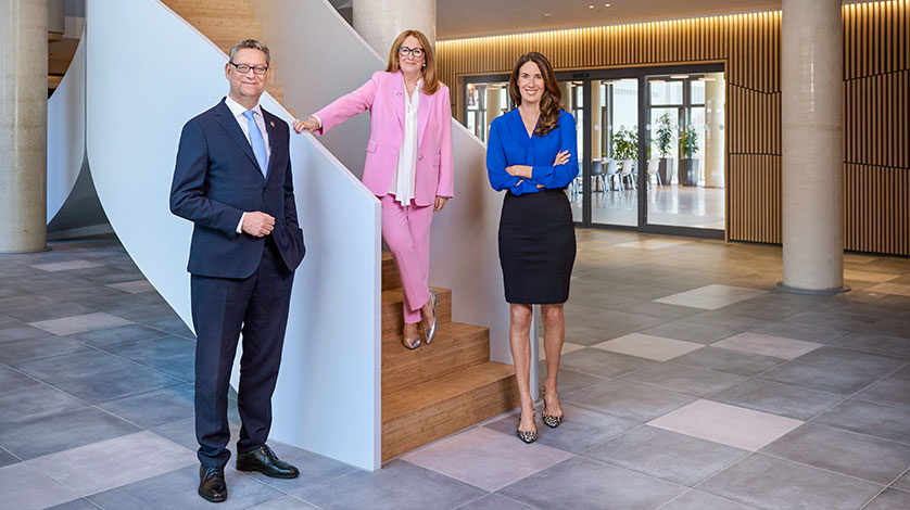 Photo: The GIZ Management Board. From left to right: Thorsten Schäfer-Gümbel, Chair of the Management Board; Ingrid-Gabriela Hoven, Vice-Chair of the Management Board; Anna Sophie Herken, Managing Director.