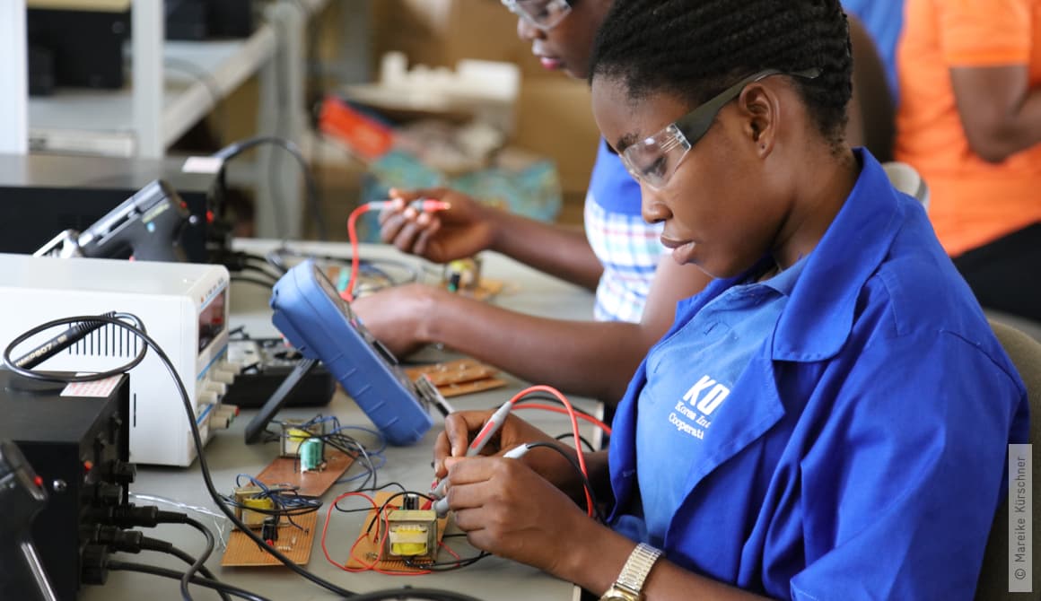 content_unsere-arbeit_flucht_zukunft_E4D